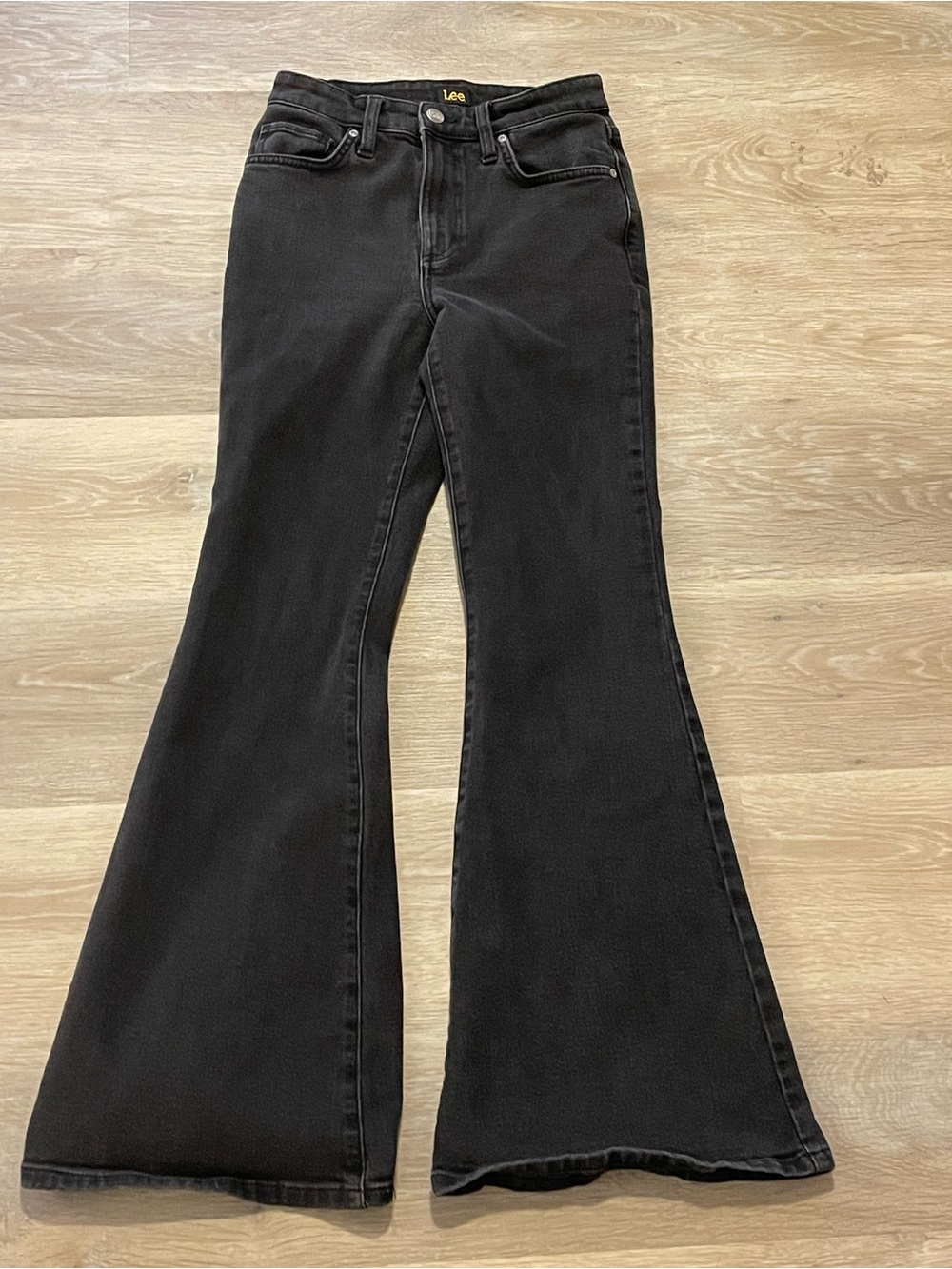 Lee Women’s Black High Rise Flared Jeans 26